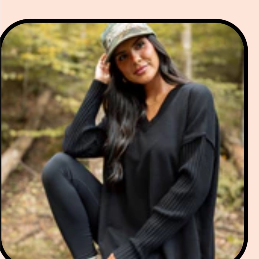 Pink Lily black vneck long sleeve sweater size small